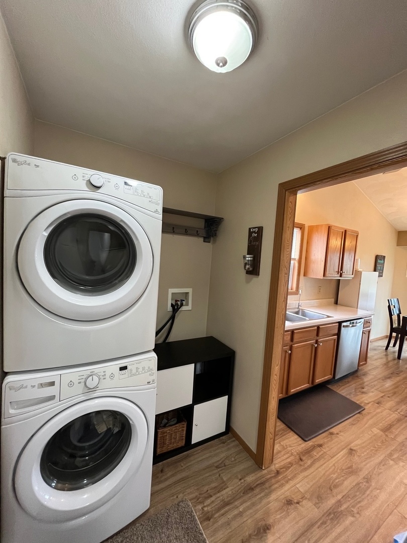 2096 Edge Rock Road, Rockton, IL 61072