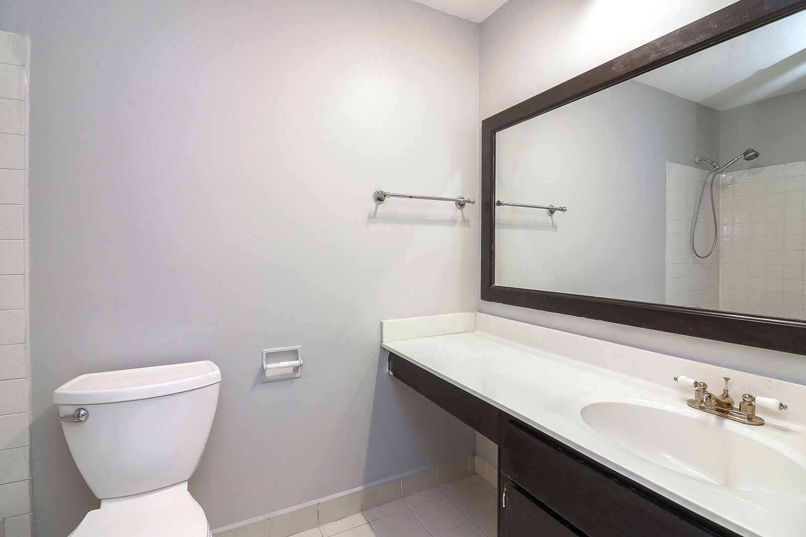 1782 Gloucester Court #B, Wheaton, IL 60189