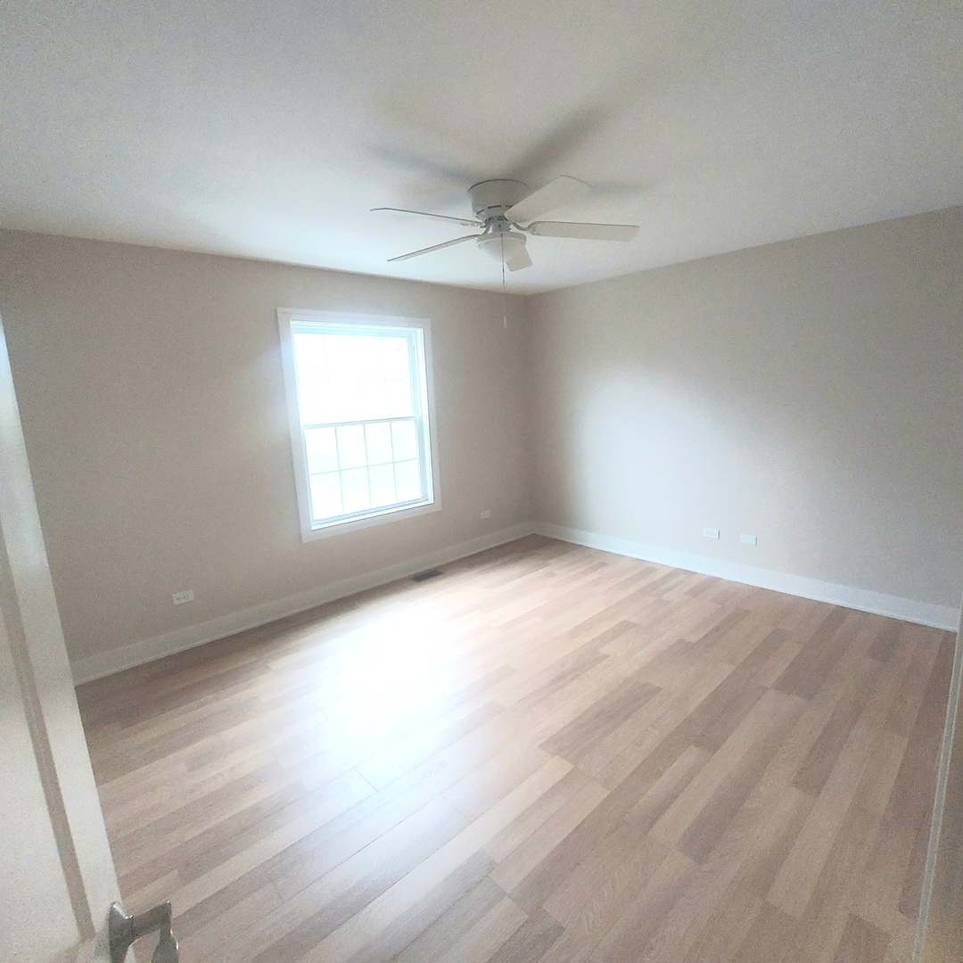 617 Yale Lane #617, Island Lake, IL 60042