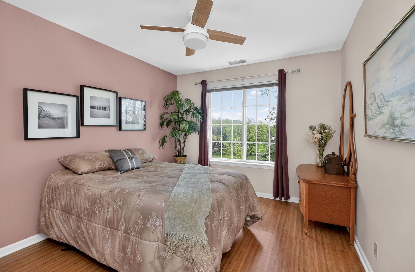 5459 Elizabeth Place, Rolling Meadows, IL 60008