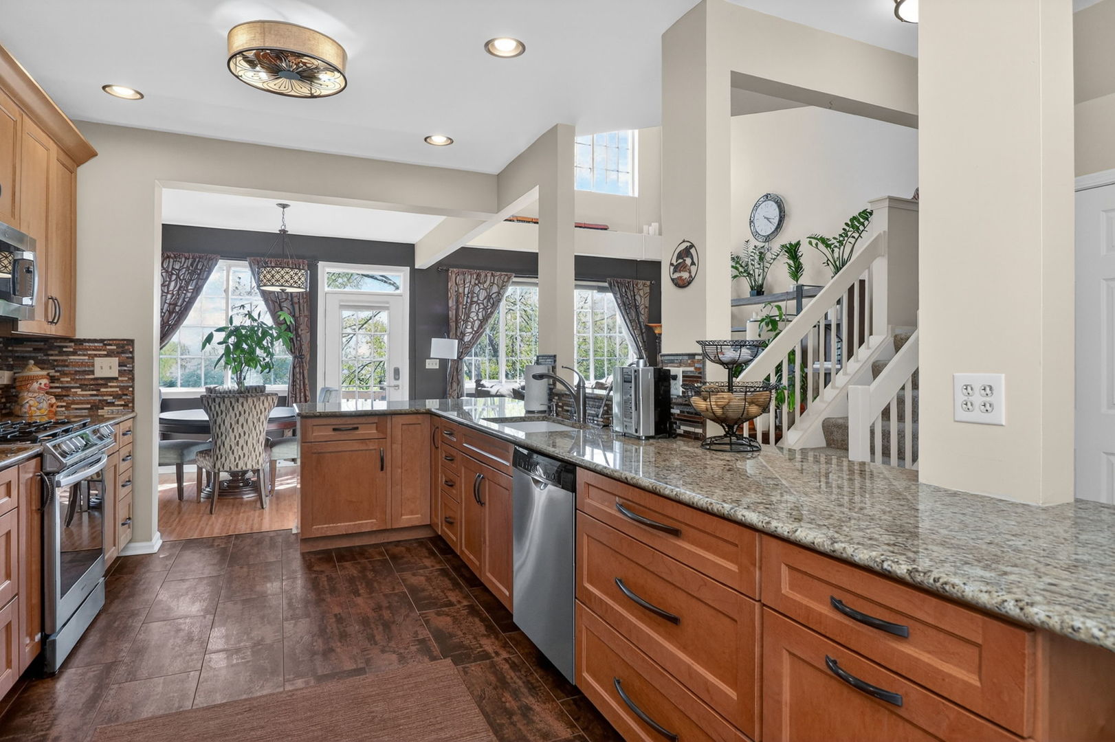 5459 Elizabeth Place, Rolling Meadows, IL 60008