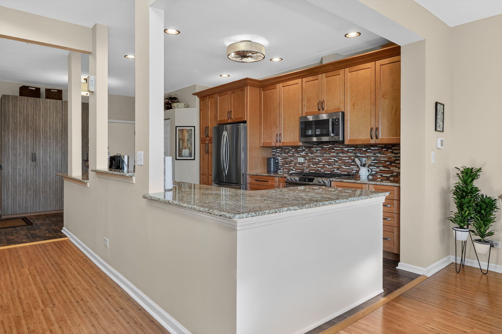 5459 Elizabeth Place, Rolling Meadows, IL 60008