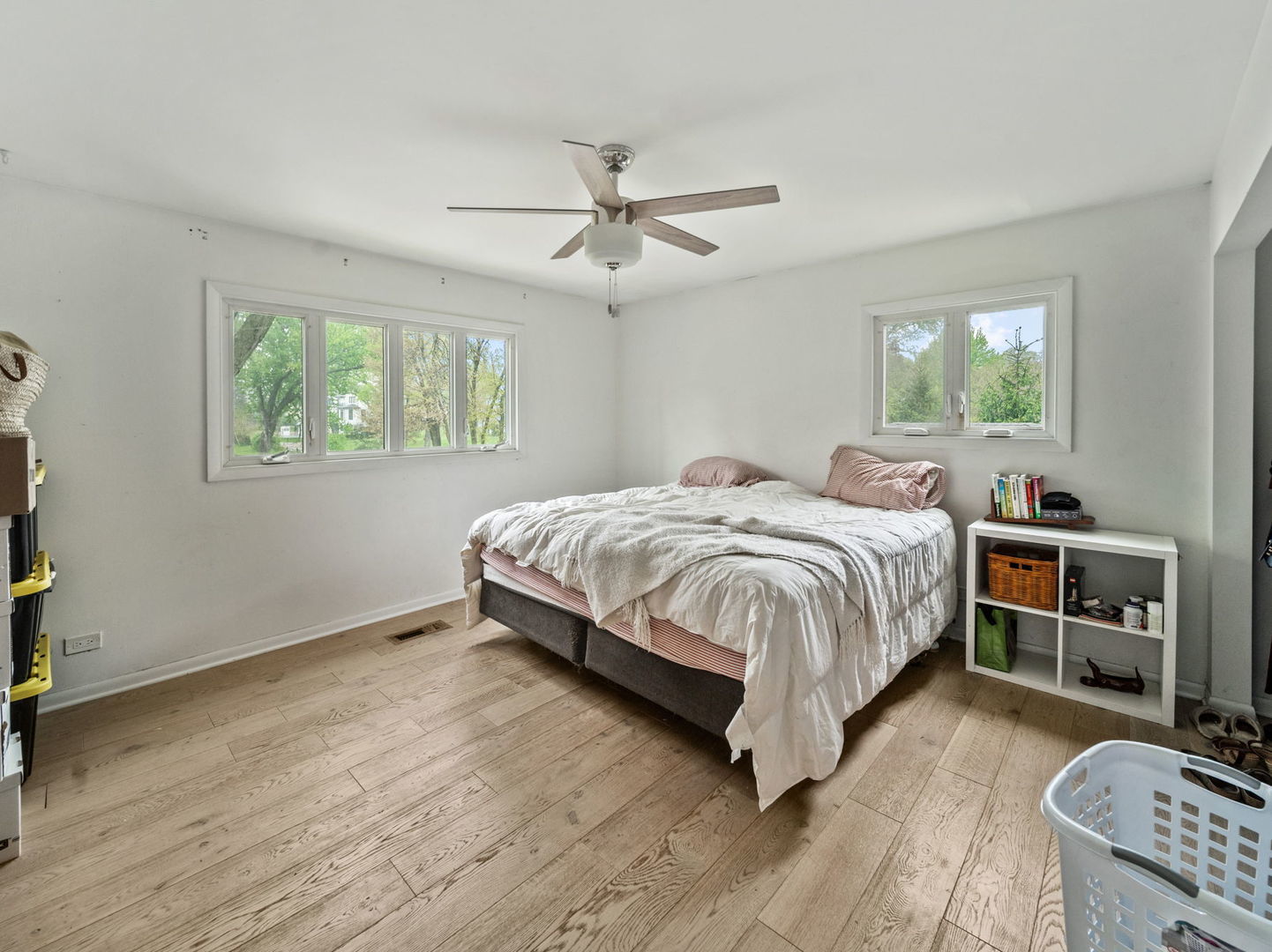 1S655 Taylor Road, Glen Ellyn, IL 60137