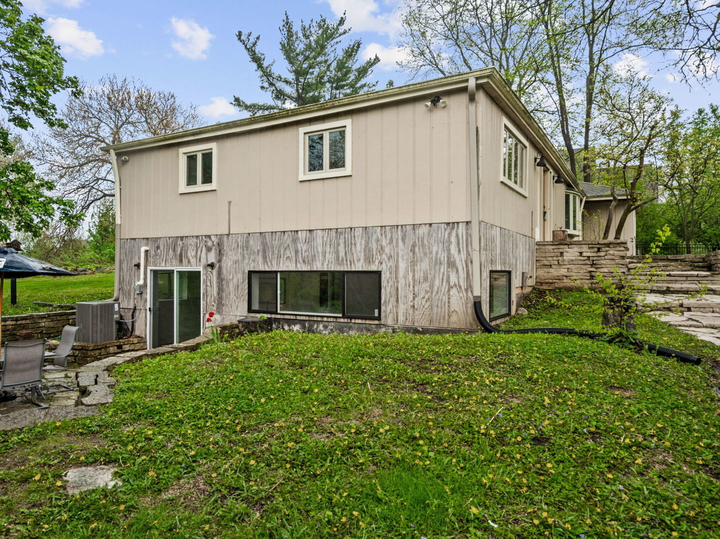 1S655 Taylor Road, Glen Ellyn, IL 60137