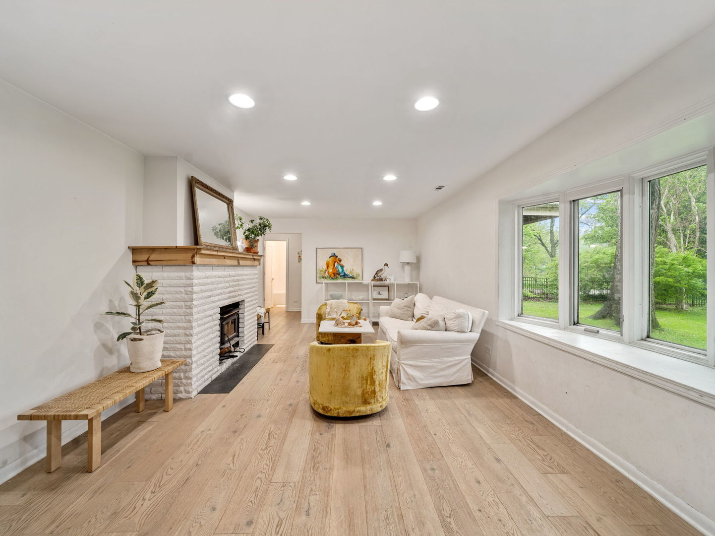 1S655 Taylor Road, Glen Ellyn, IL 60137