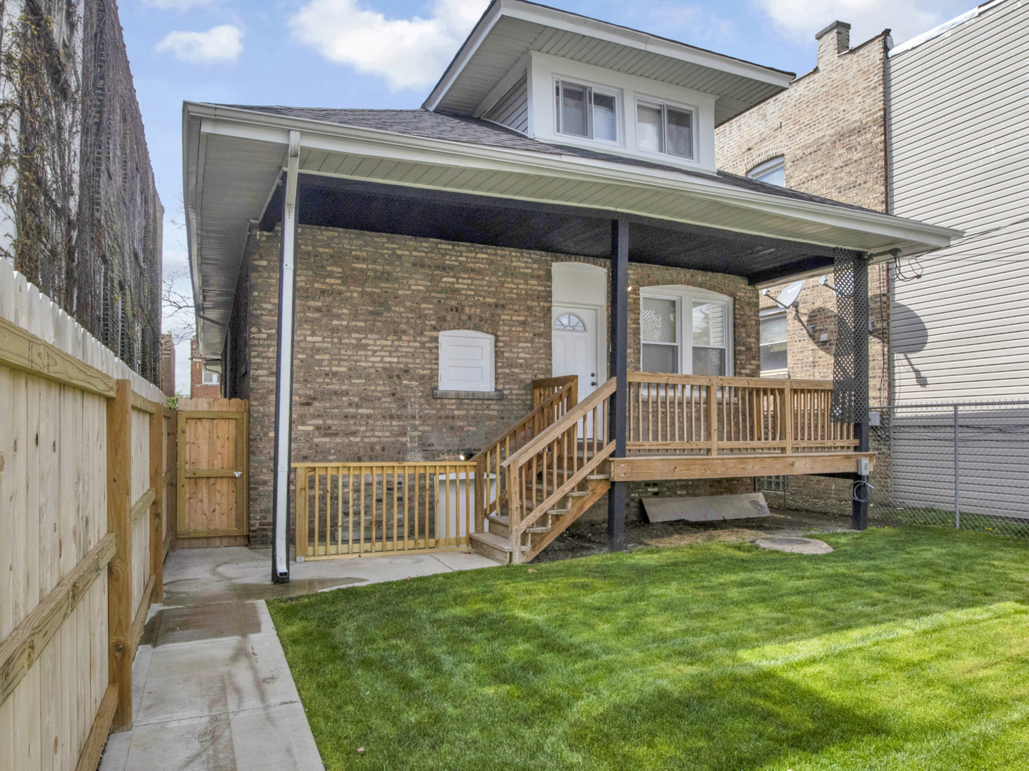 7947 S May Street, Chicago, IL 60620