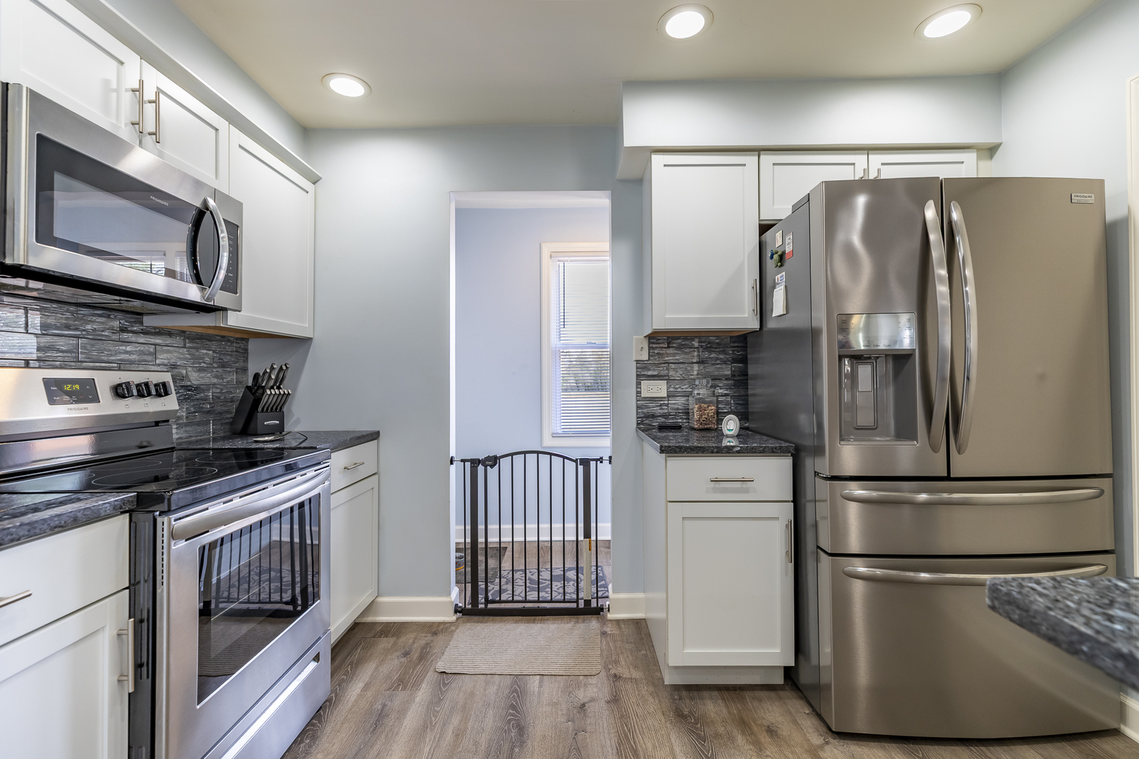 203 N Wolcott Street, Thornton, IL 60476