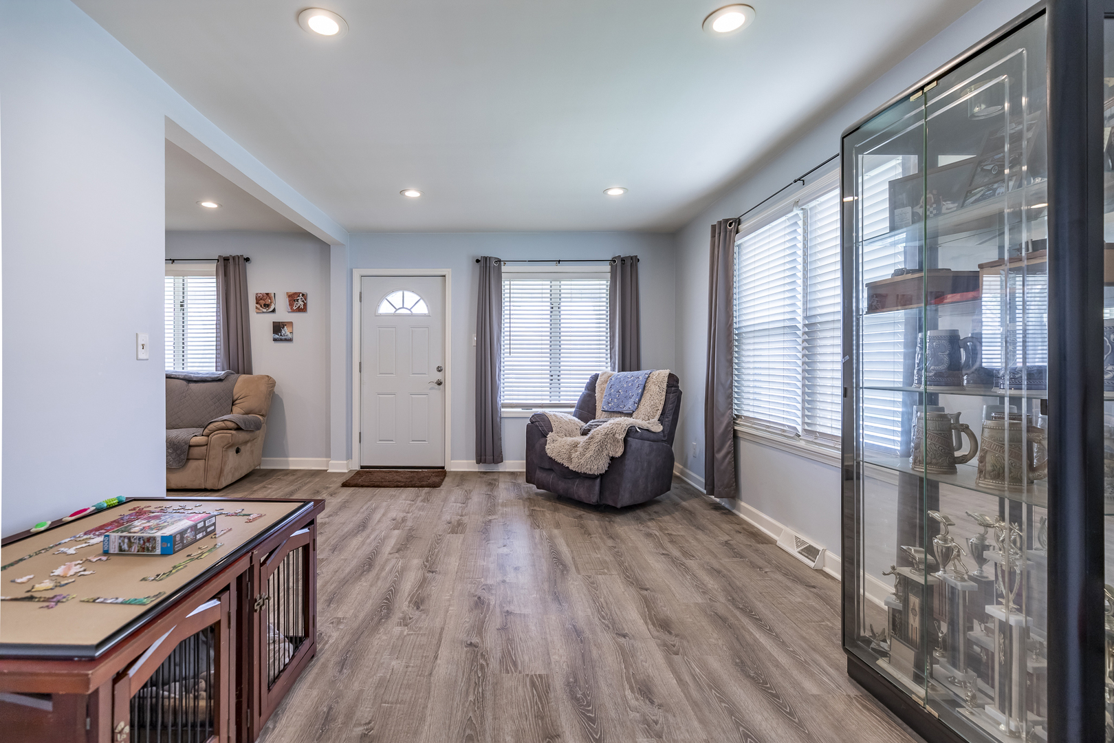 203 N Wolcott Street, Thornton, IL 60476