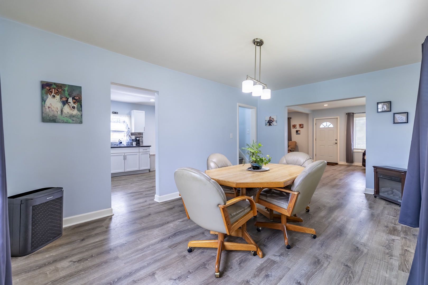 203 N Wolcott Street, Thornton, IL 60476