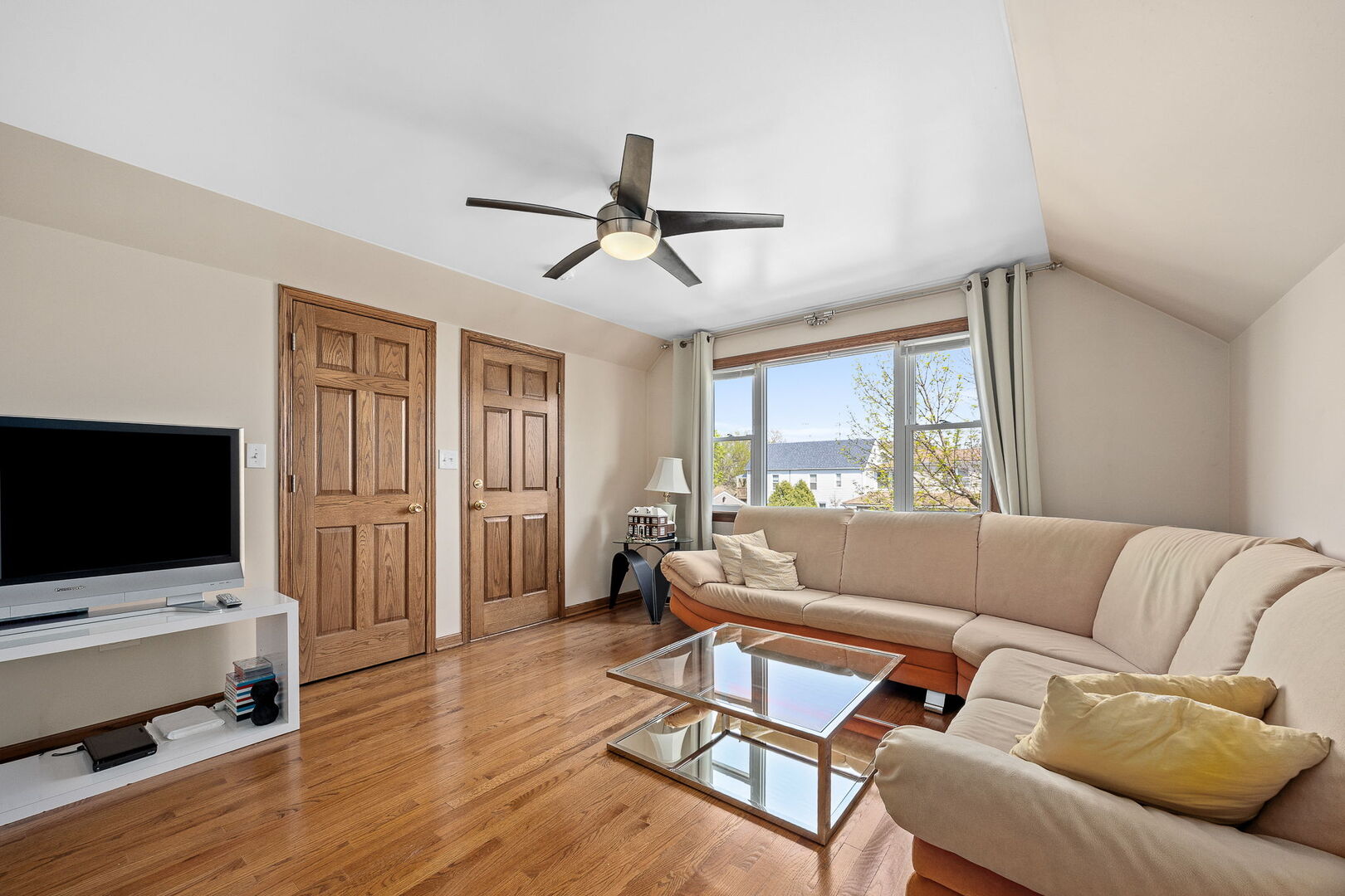 4508 S Avers Avenue, Chicago, IL 60632