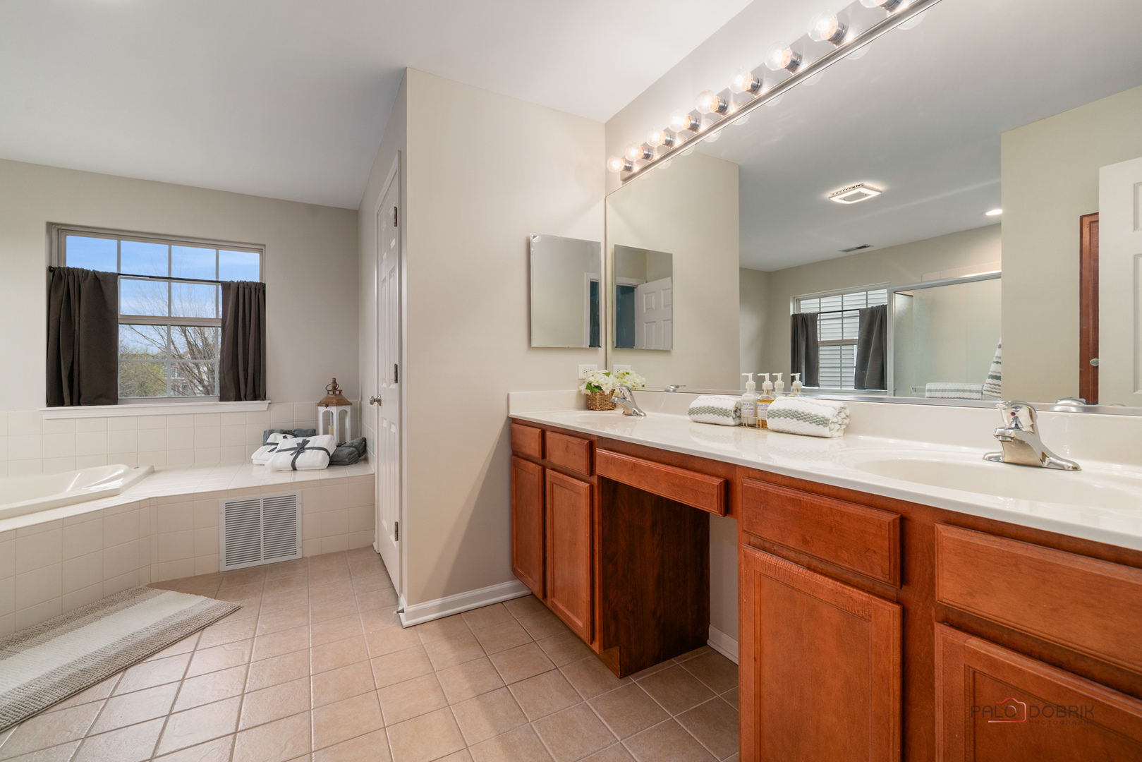 698 Blazing Star Court, Lake Villa, IL 60046