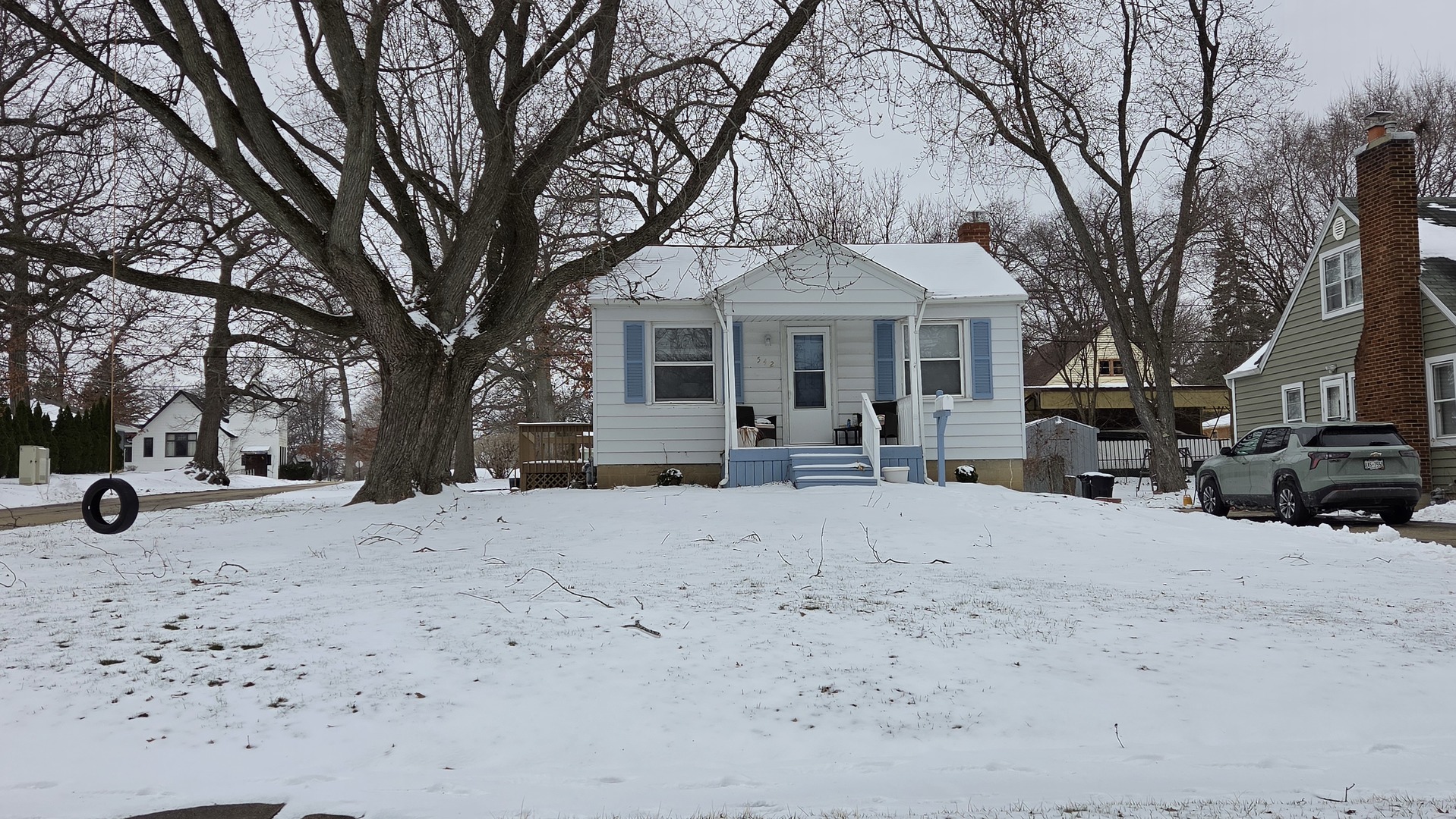 542 Whitney Avenue, Winthrop Harbor, IL 60096