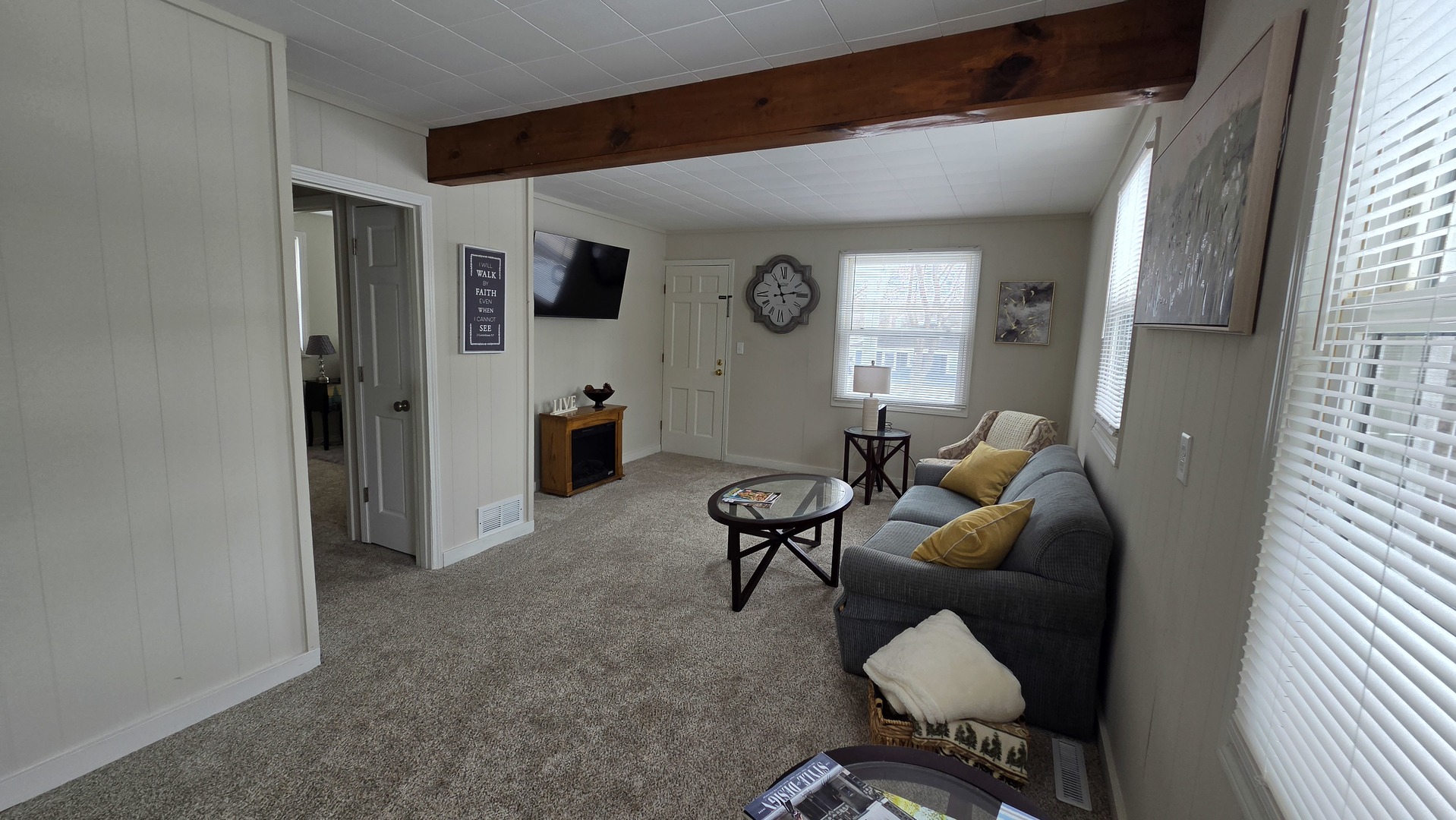 542 Whitney Avenue, Winthrop Harbor, IL 60096