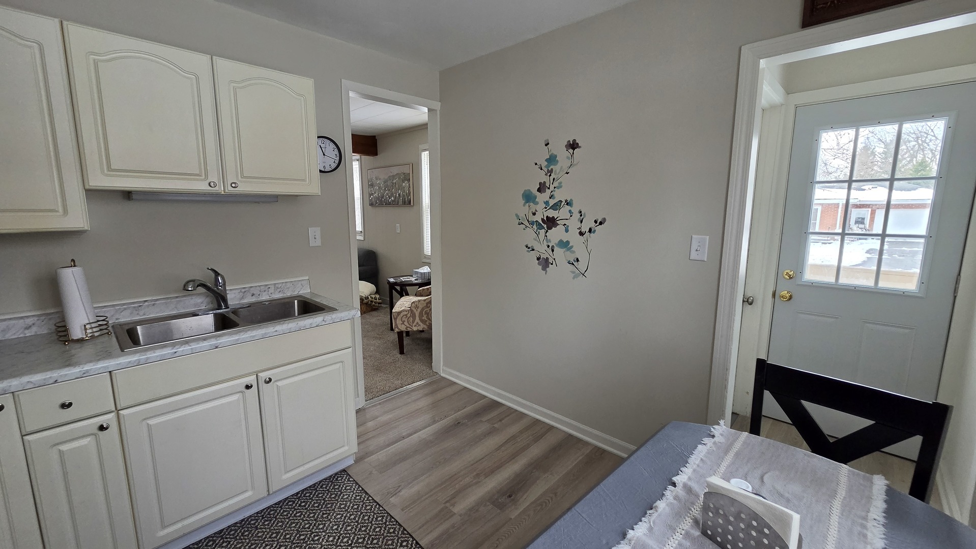 542 Whitney Avenue, Winthrop Harbor, IL 60096