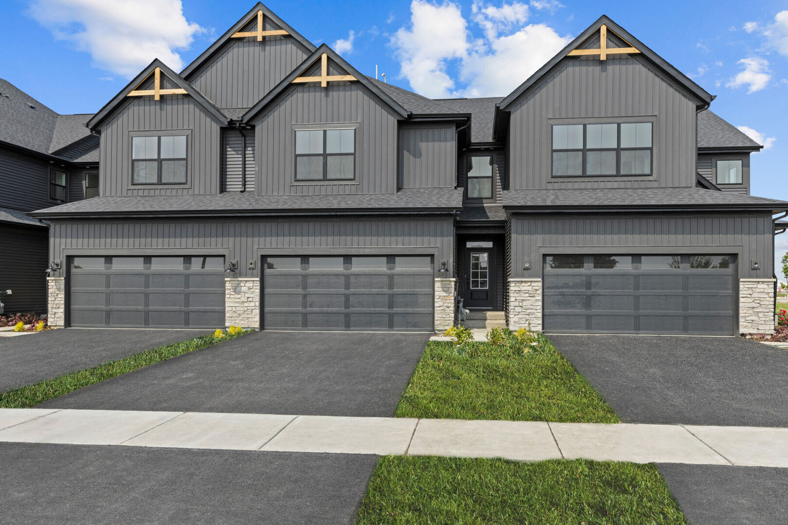 15454 W Amelia Circle, Lockport, IL 60441