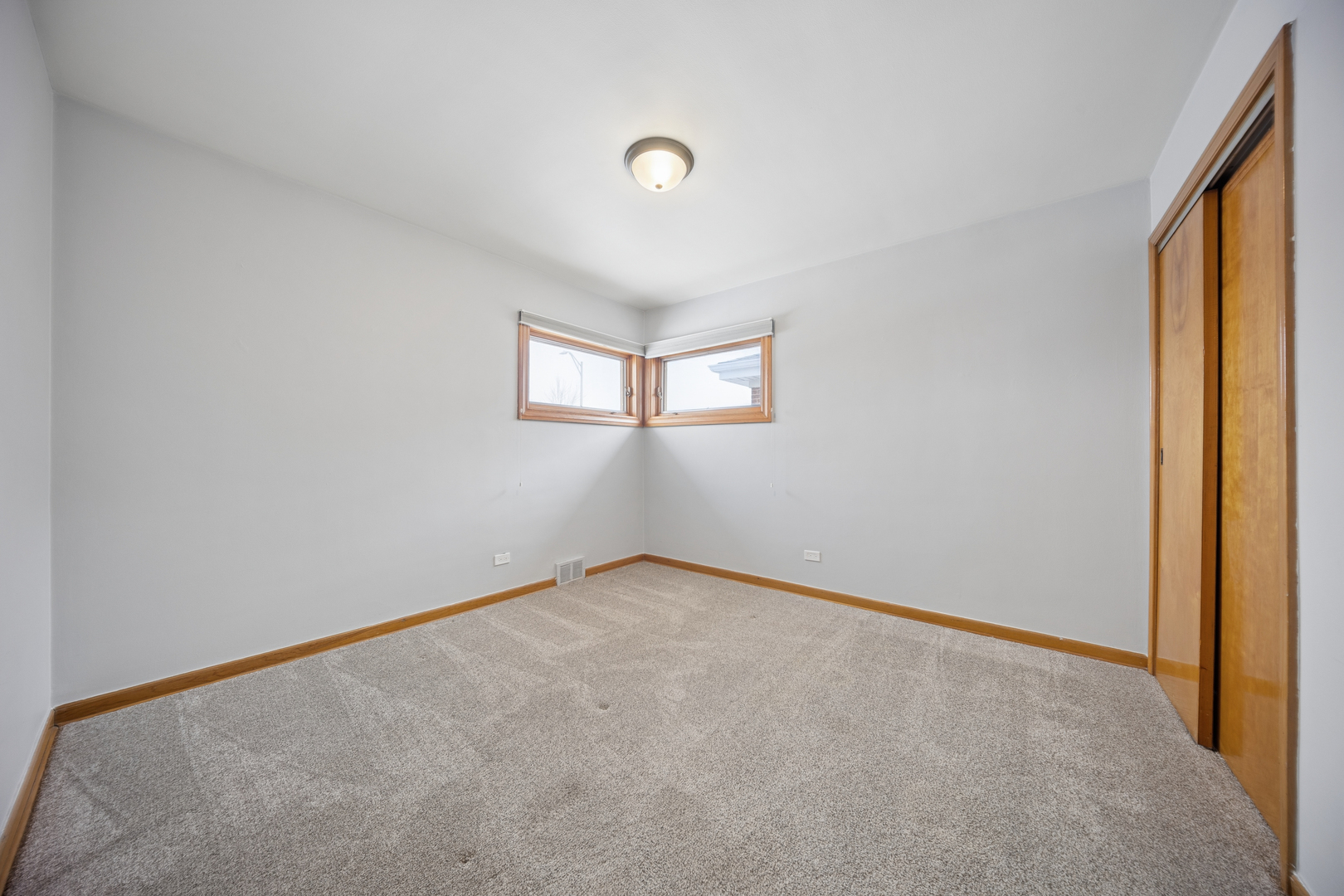 8229 W Giddings Street, Norridge, IL 60706