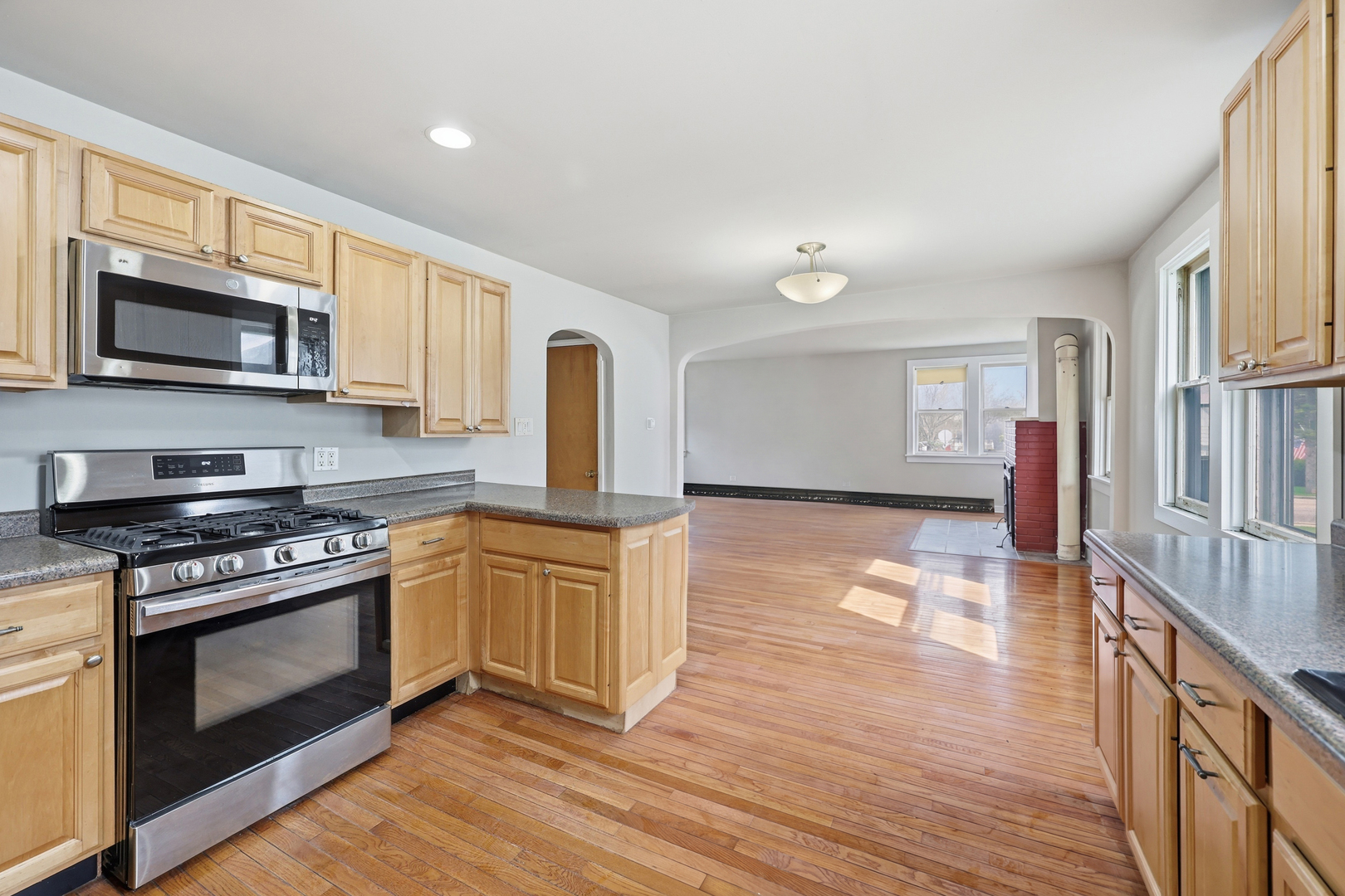 1426 N Harrison Street, Algonquin, IL 60102