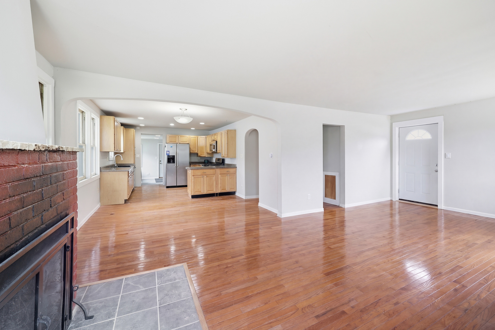 1426 N Harrison Street, Algonquin, IL 60102