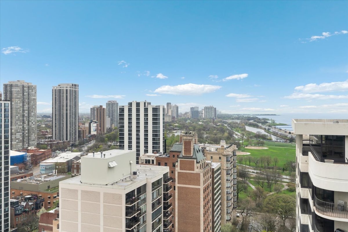 1445 N State Parkway #2605, Chicago, IL 60610