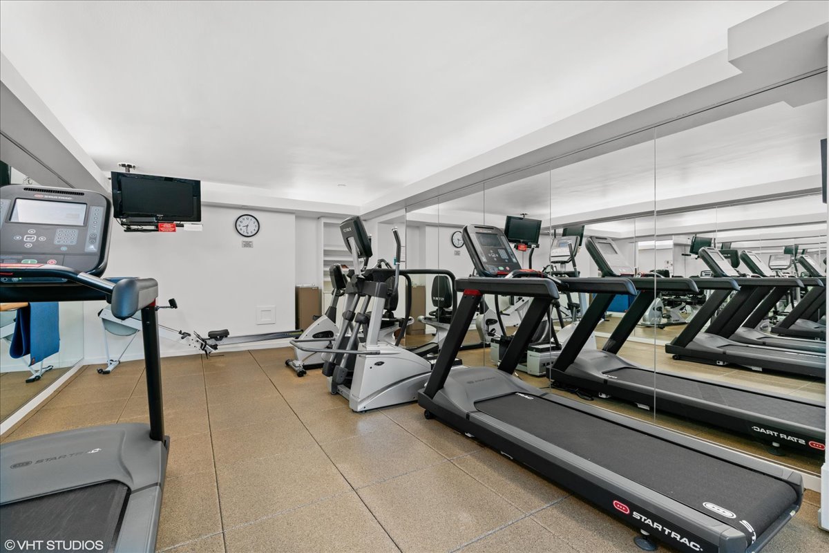 1445 N State Parkway #2605, Chicago, IL 60610