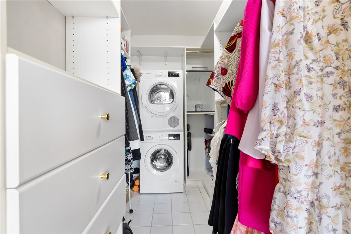 1445 N State Parkway #2605, Chicago, IL 60610