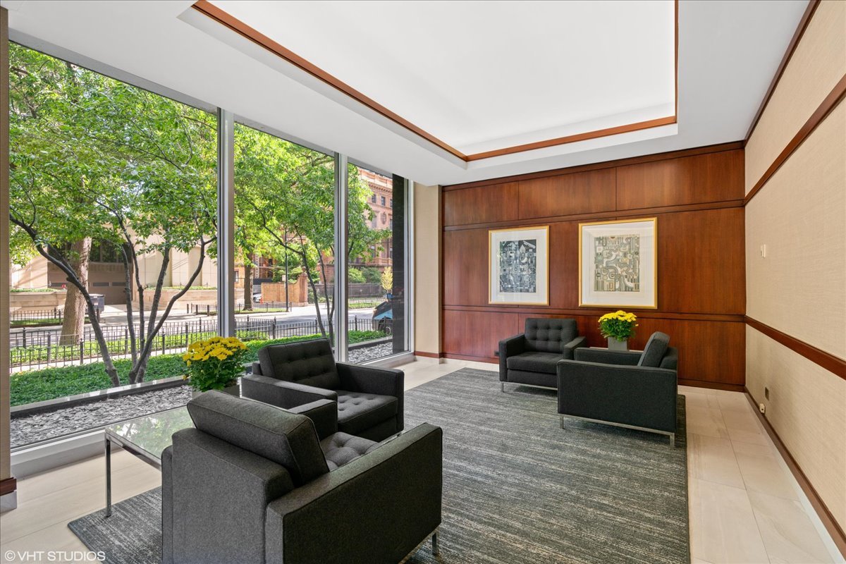 1445 N State Parkway #2605, Chicago, IL 60610