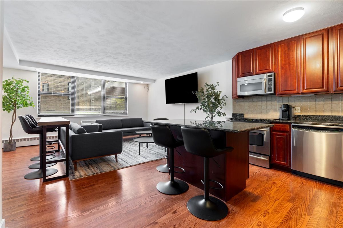 1445 N State Parkway #2605, Chicago, IL 60610