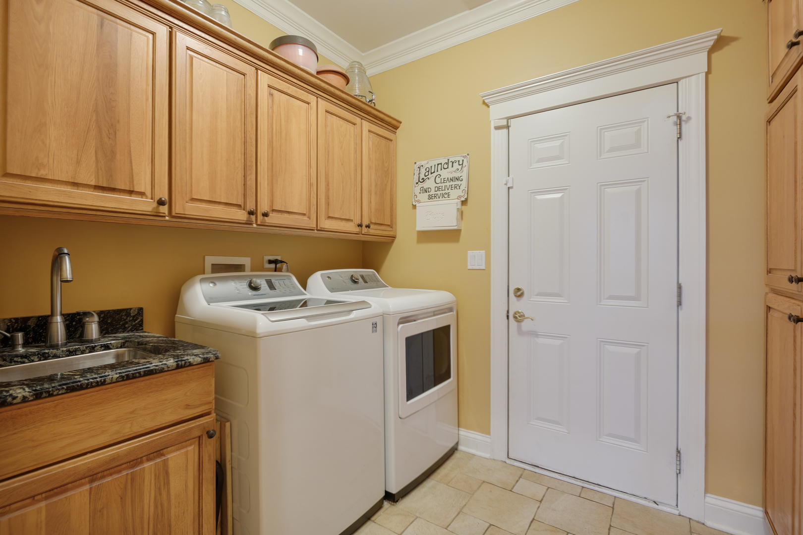 1789 Rizzi Lane, Bartlett, IL 60103