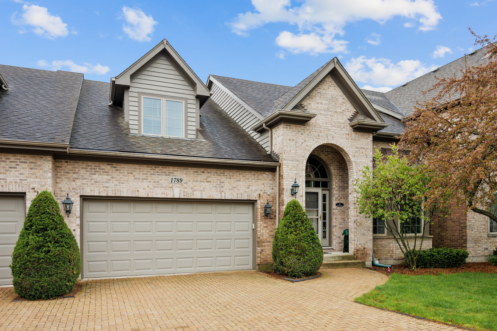 1789 Rizzi Lane, Bartlett, IL 60103