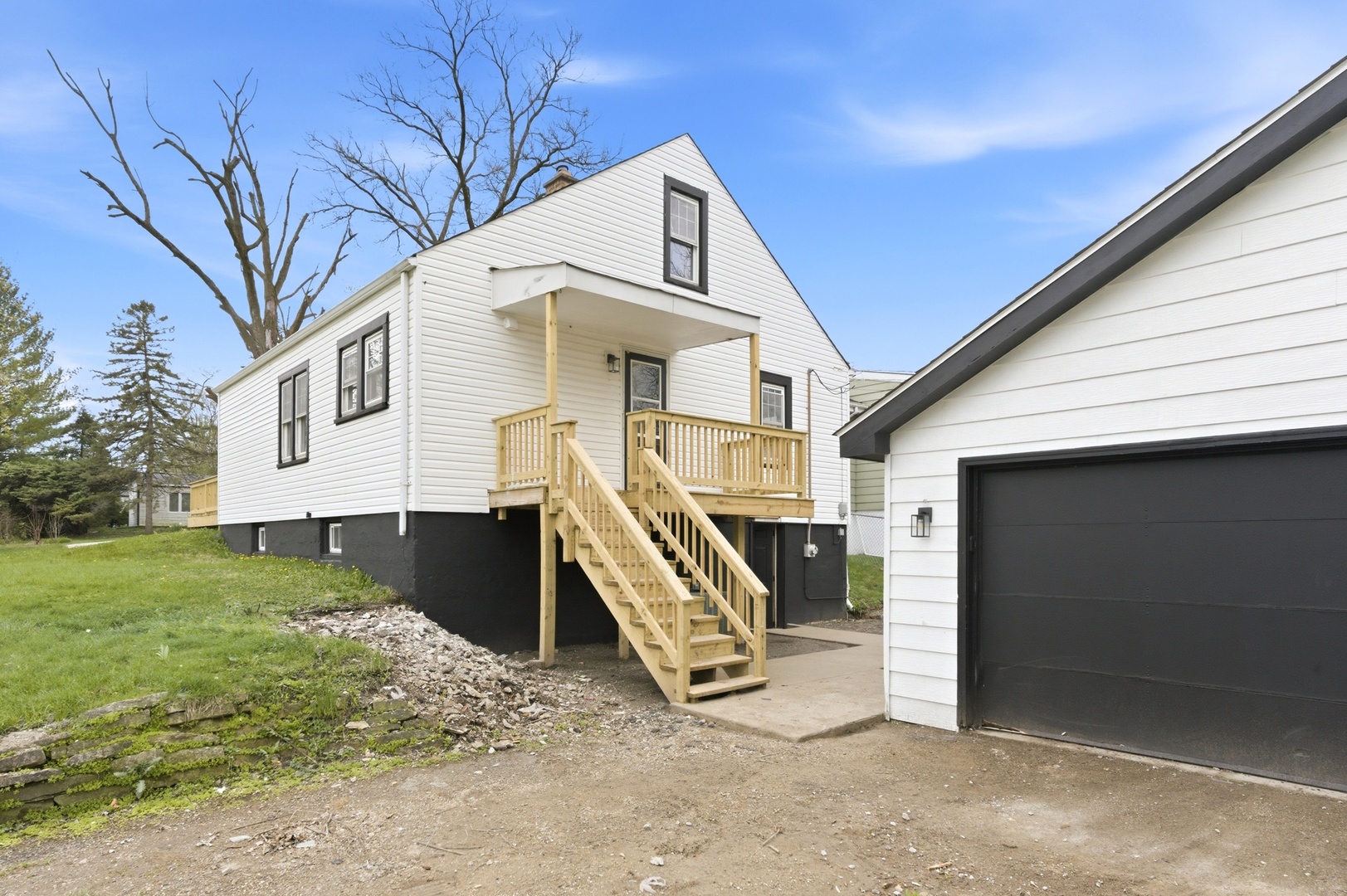 2000 Maple Avenue, Downers Grove, IL 60515