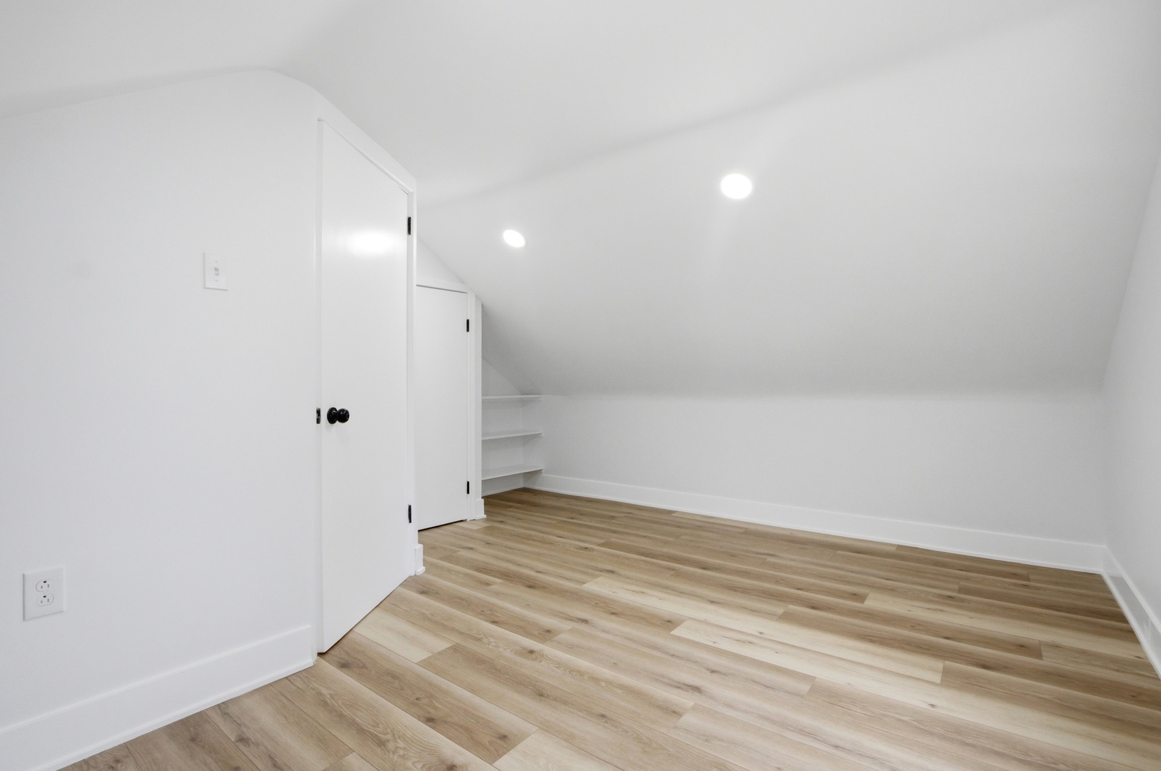 2000 Maple Avenue, Downers Grove, IL 60515