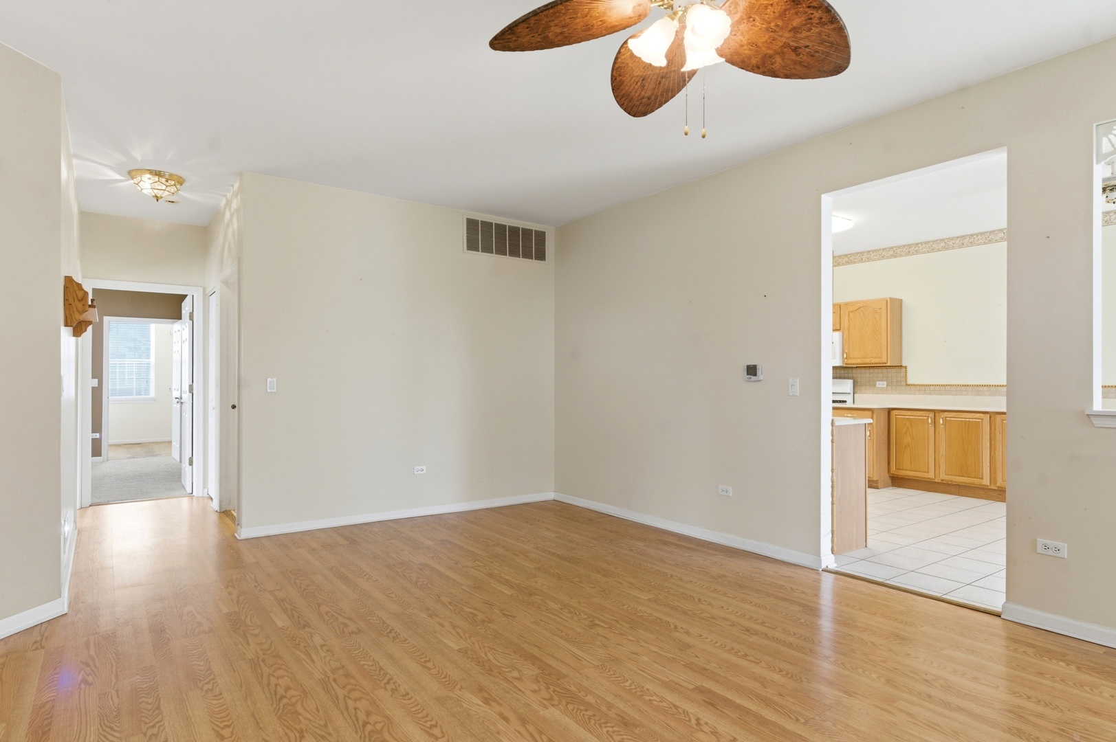 21520 Victory Lake Way #21520, Crest Hill, IL 60403