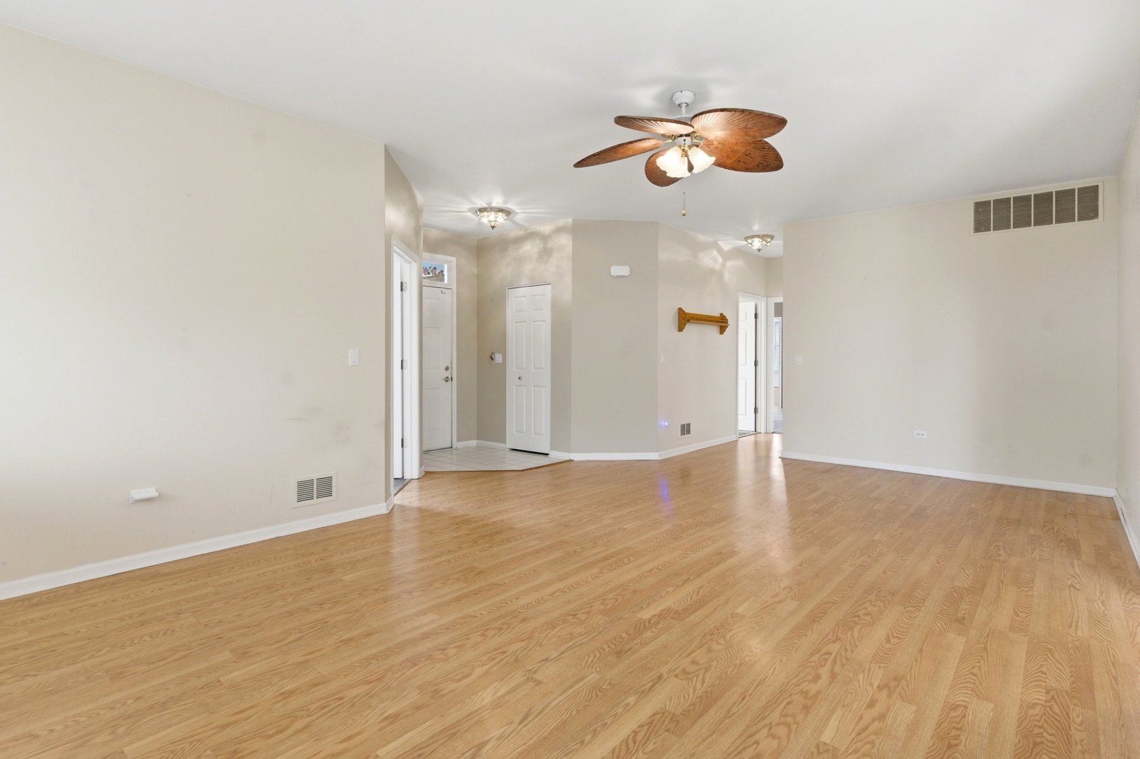 21520 Victory Lake Way #21520, Crest Hill, IL 60403