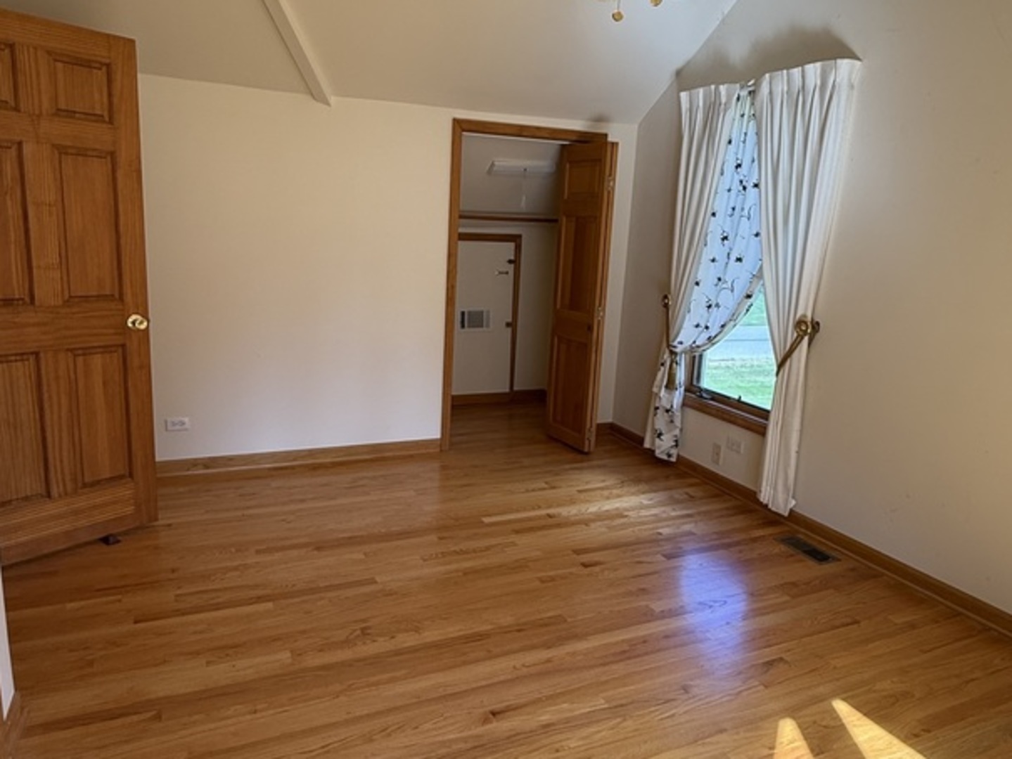 125 Maple Court #1, Geneva, IL 60134