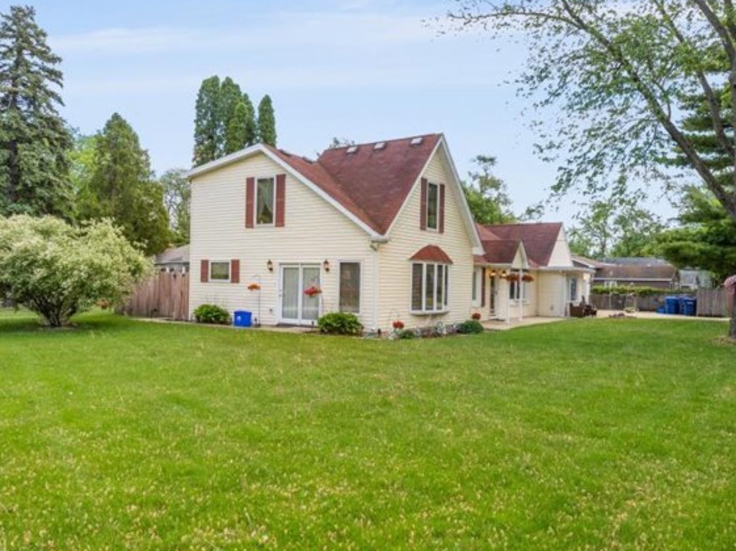 125 Maple Court #1, Geneva, IL 60134