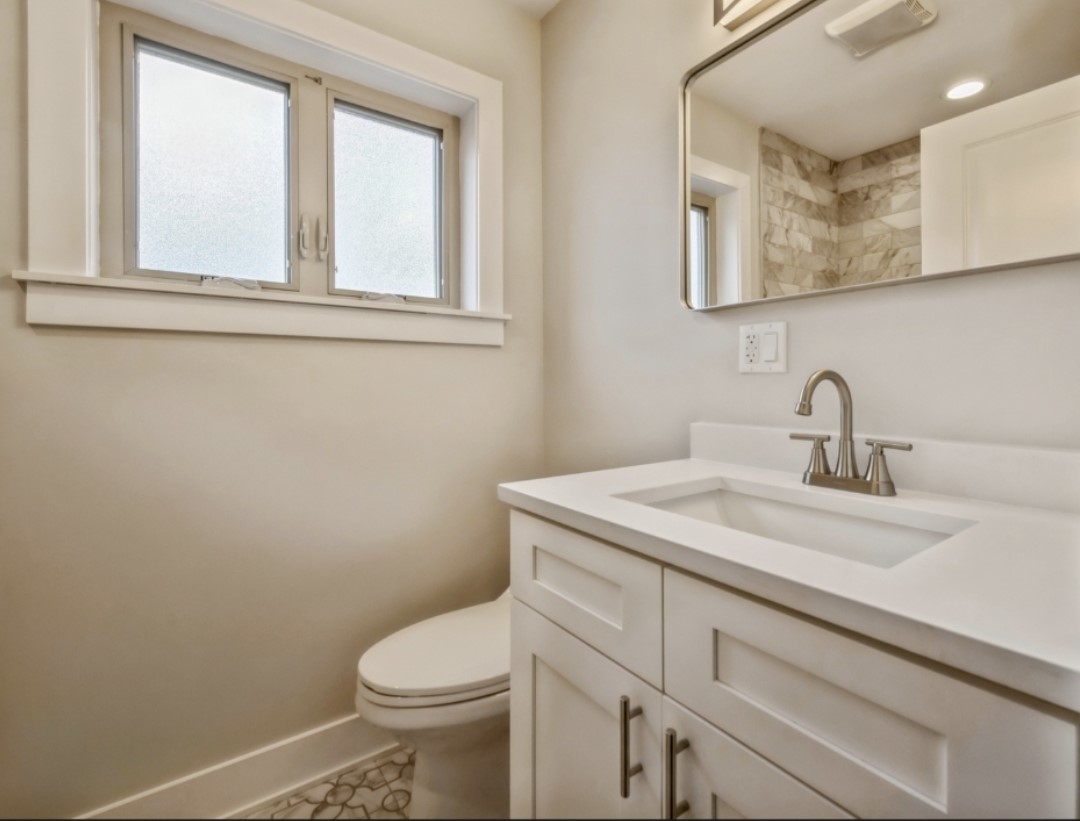 7728 W TALCOTT Avenue, Chicago, IL 60631