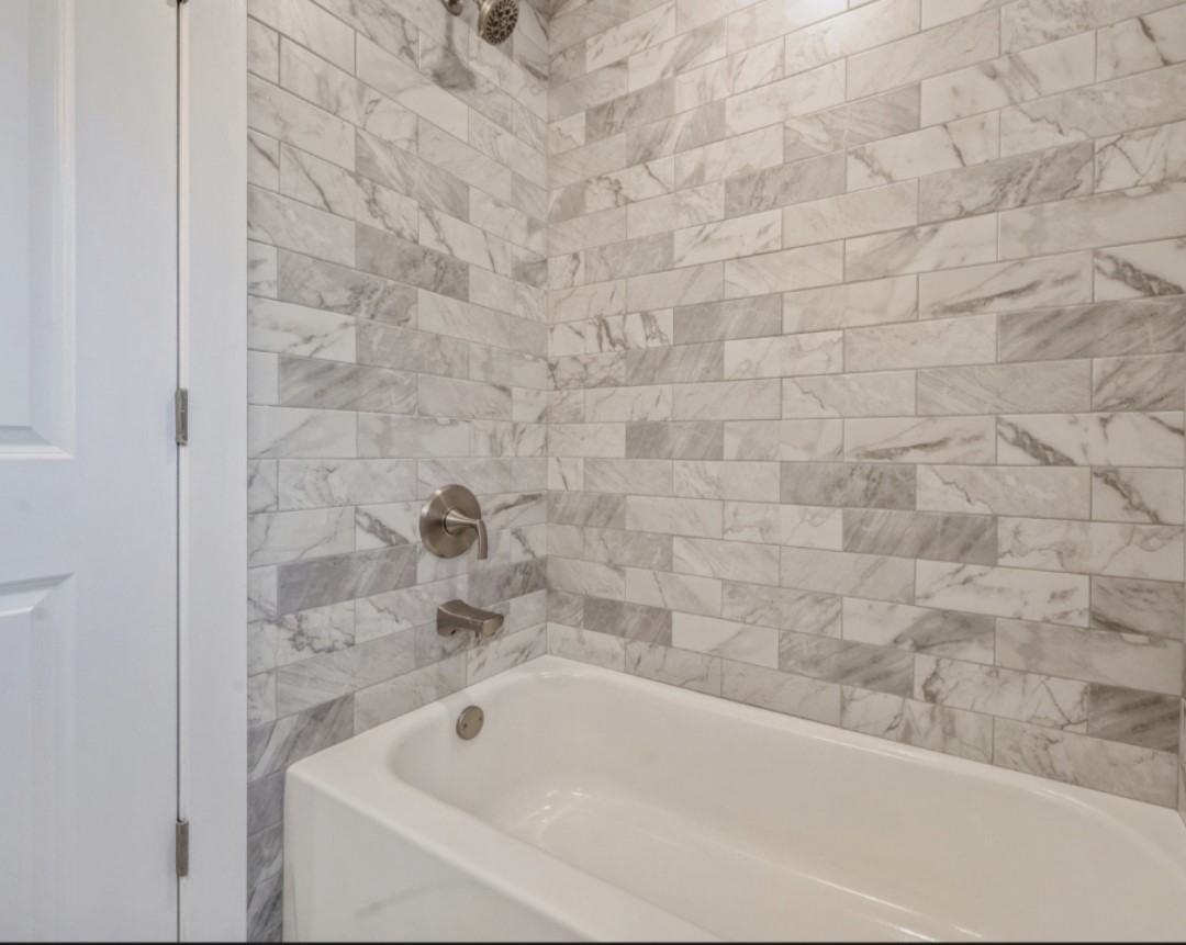 7728 W TALCOTT Avenue, Chicago, IL 60631
