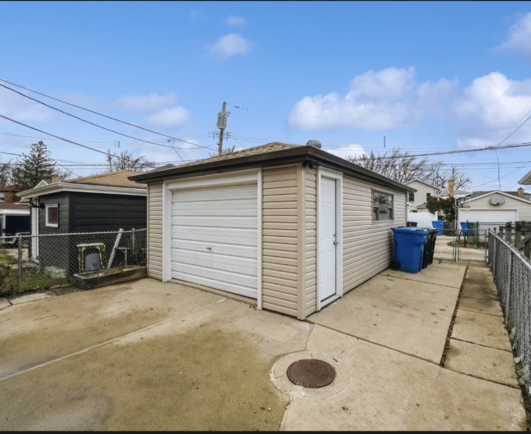 7728 W TALCOTT Avenue, Chicago, IL 60631