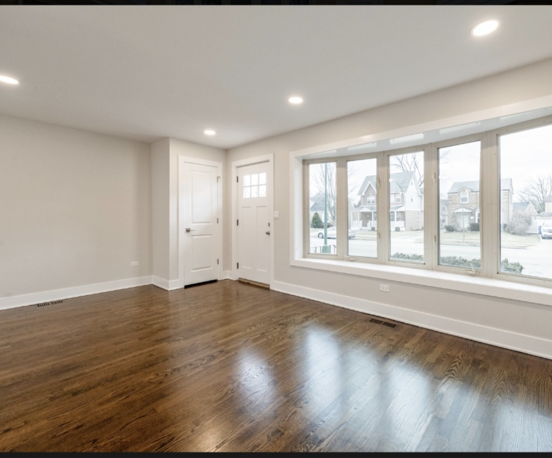 7728 W TALCOTT Avenue, Chicago, IL 60631