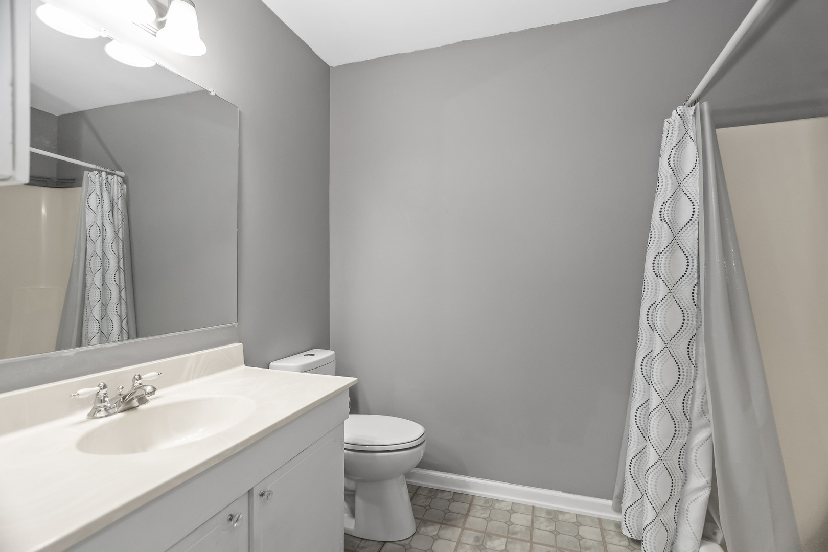 7010 Brighton Court #204, Woodridge, IL 60517