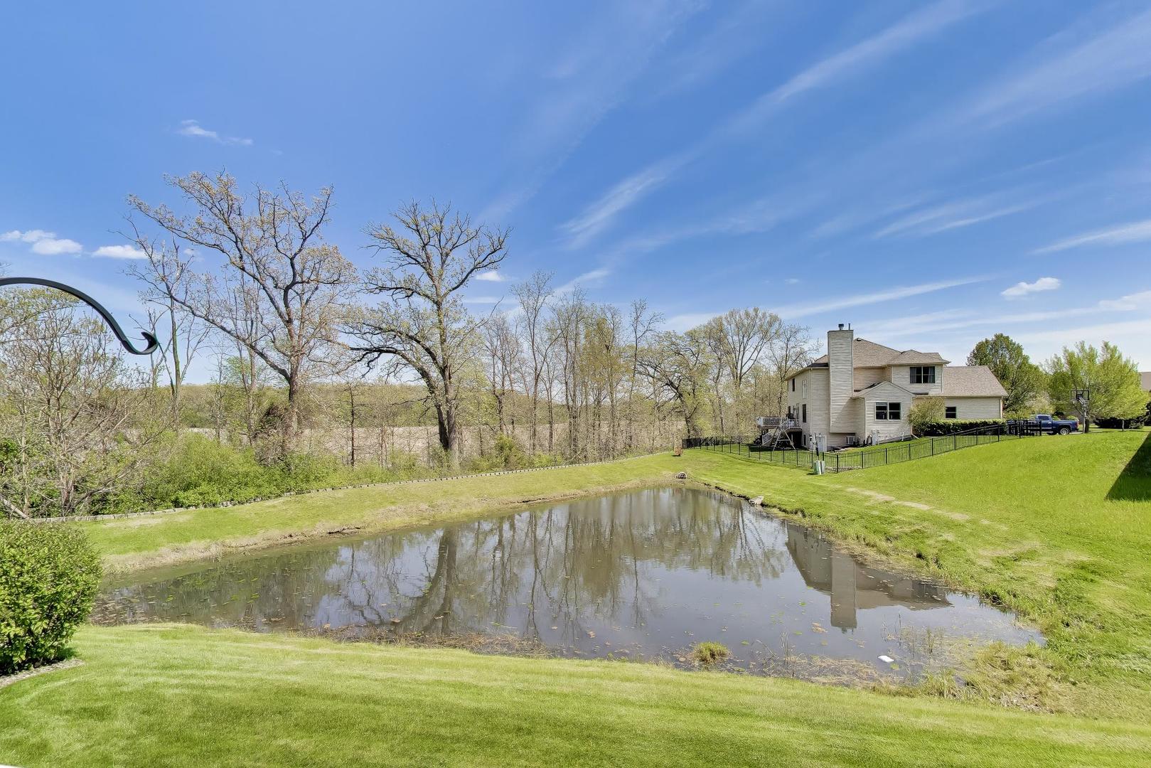 1126 Oak Point Court, Antioch, IL 60002