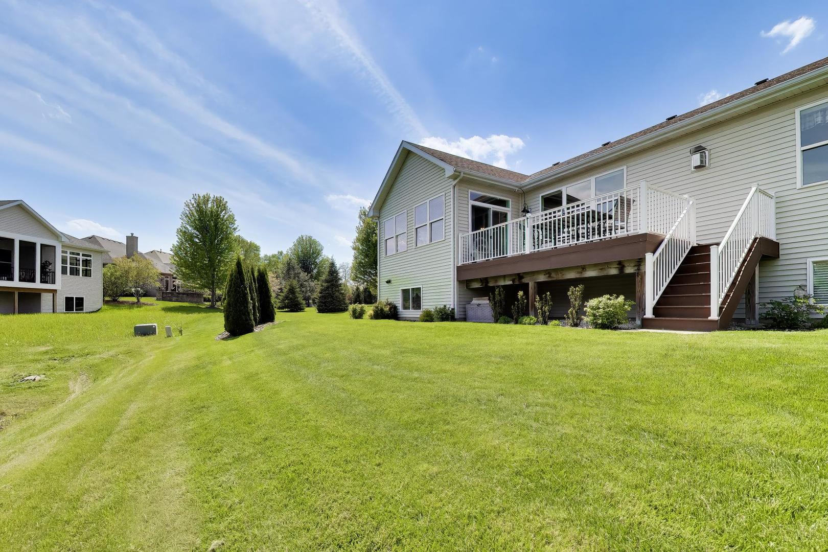 1126 Oak Point Court, Antioch, IL 60002