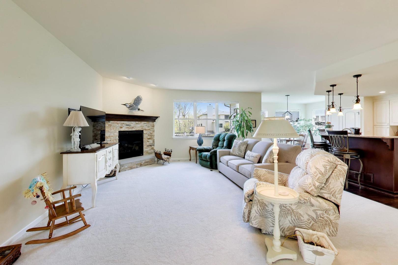 1126 Oak Point Court, Antioch, IL 60002