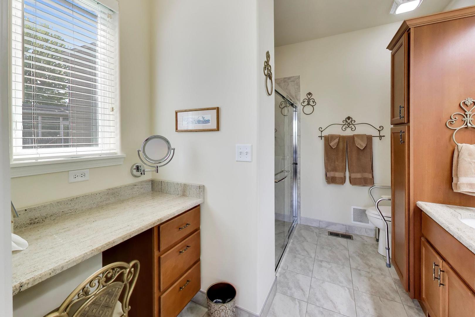 1126 Oak Point Court, Antioch, IL 60002