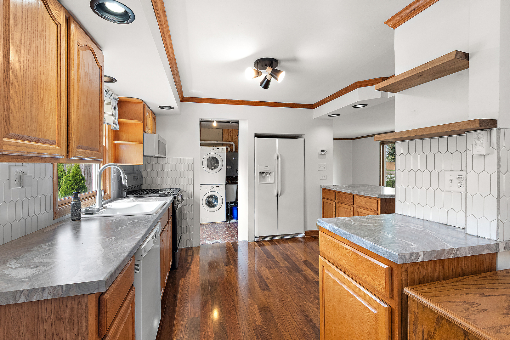 6901 167th Street, Tinley Park, IL 60477