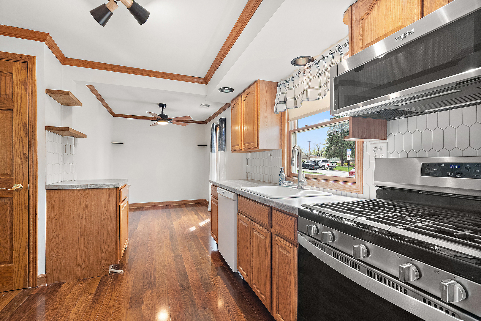 6901 167th Street, Tinley Park, IL 60477