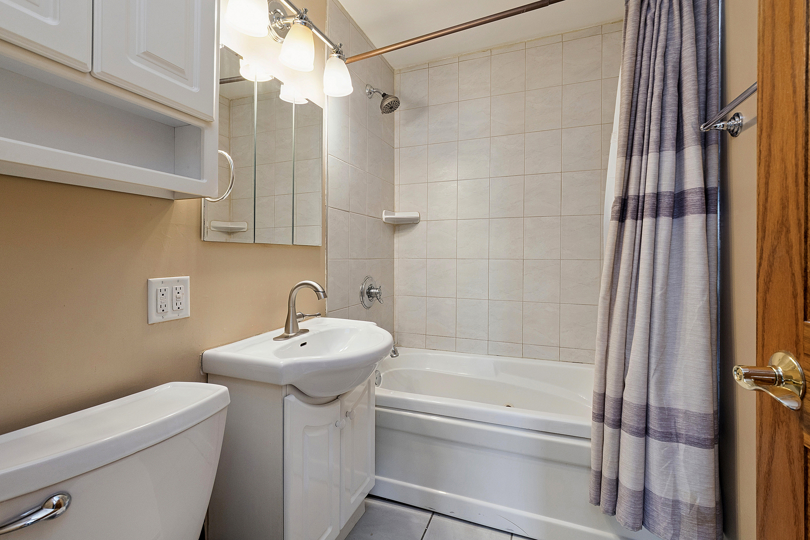 6901 167th Street, Tinley Park, IL 60477