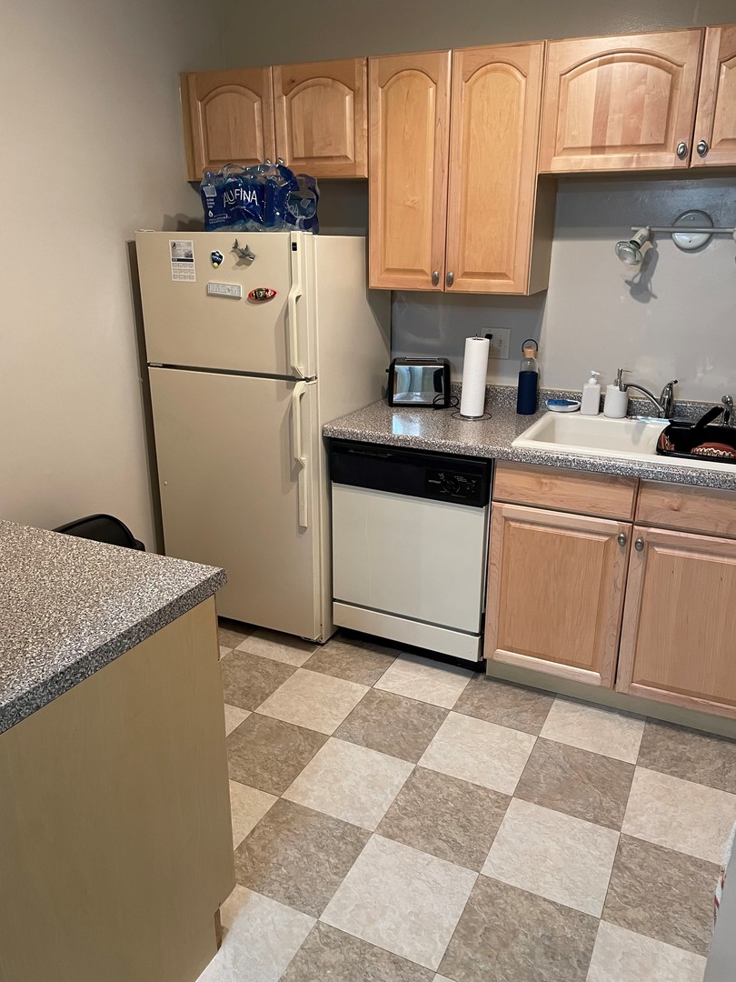 Elk Grove Village, IL 60007