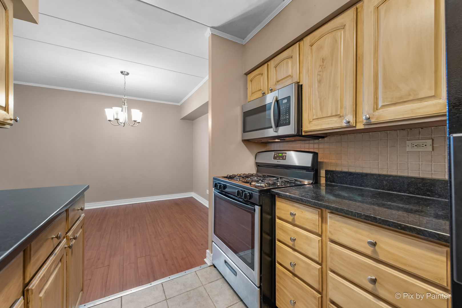 300 S Roselle Road #514, Schaumburg, IL 60193