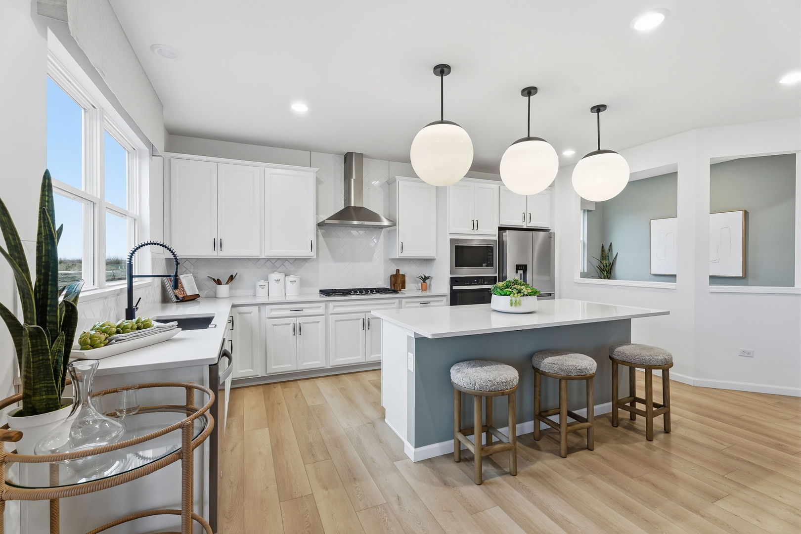 605 Redtop Way, Bolingbrook, IL 60490